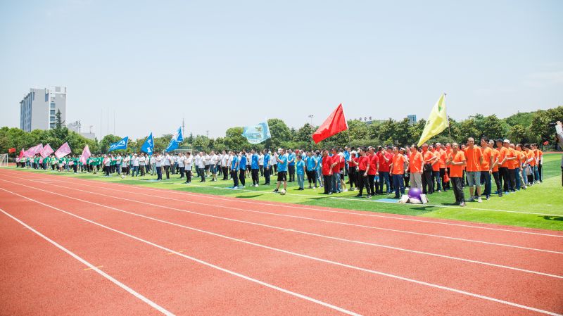 1673270221311346Av3v.jpg 圖一 十二支隊(duì)伍入場(chǎng).jpg